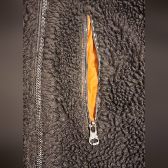 Used Everlane Medium The ReNew Fleece Bomber Jacket in Black - Picture 6 of 11